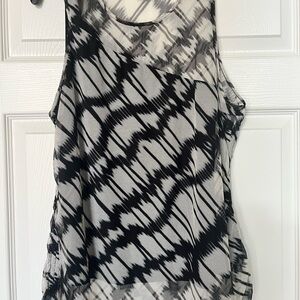 DKNY Black and Gray Zigzag Tank Top